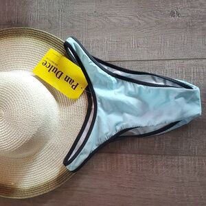 NWT Pan Duce bikini bottoms. Size 9/10